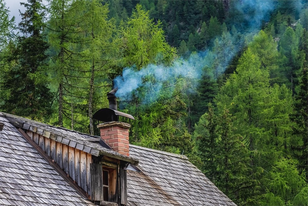 ¡Consigue el máximo confort en tu vivienda con una chimenea!