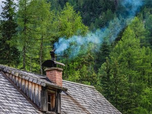 ¡Consigue el máximo confort en tu vivienda con una chimenea!