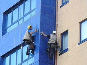 ¿Cuánto tiempo se tarda en rehabilitar la fachada de un bloque de pisos?