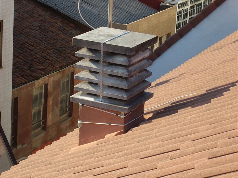 Colocación de salidas de humos en A Coruña