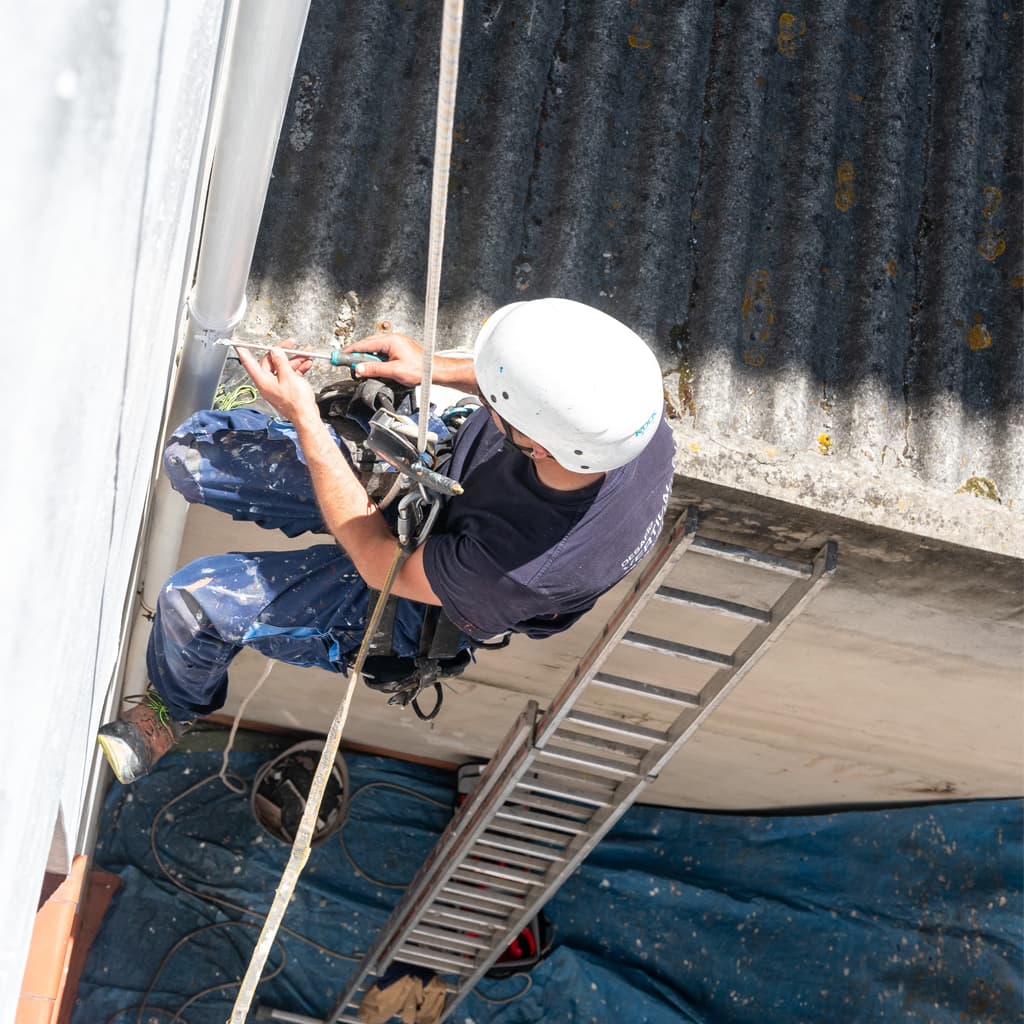 Trabajos verticales en A Coruña y Ferrol