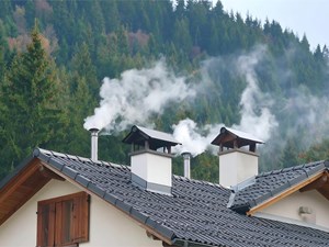 ¿Qué tipo de salidas de humos son las más adecuadas para chimeneas de gas?