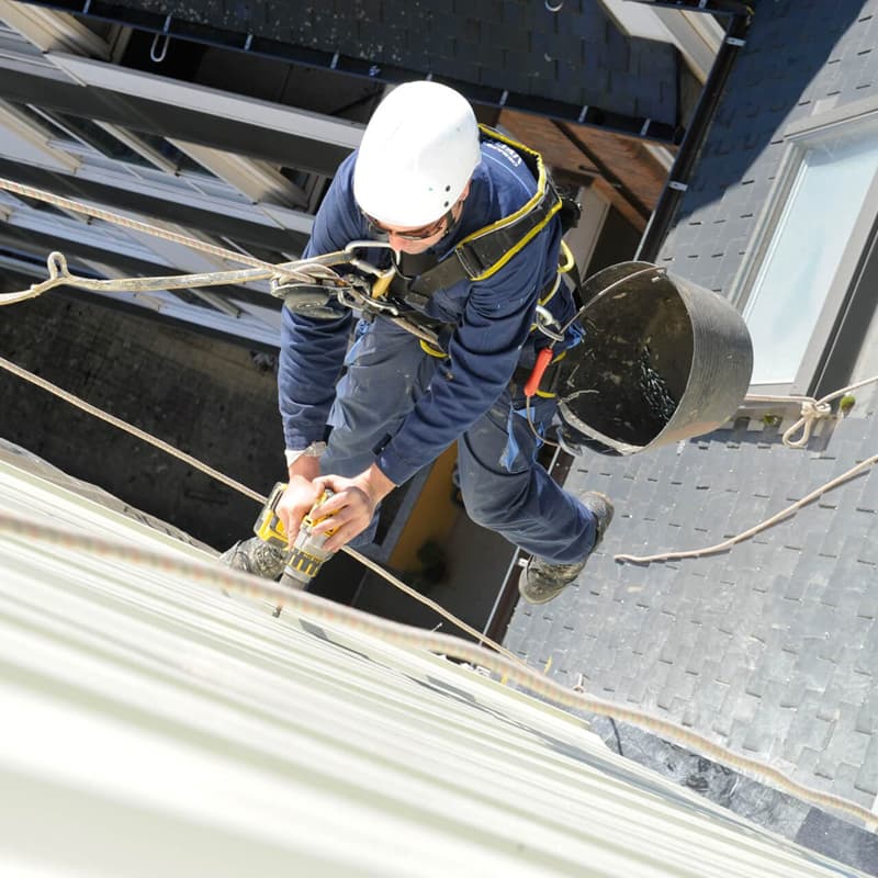 Trabajos verticales sin andamios en Santiago de Compostela - Desafío Vertical